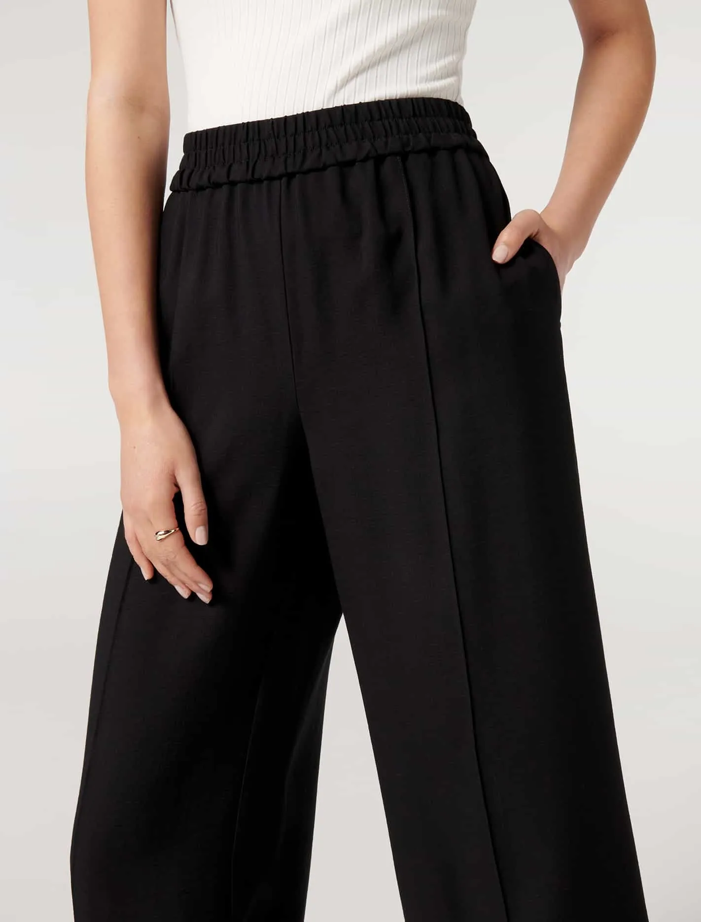 Petra Wide-Leg Pintuck Pants