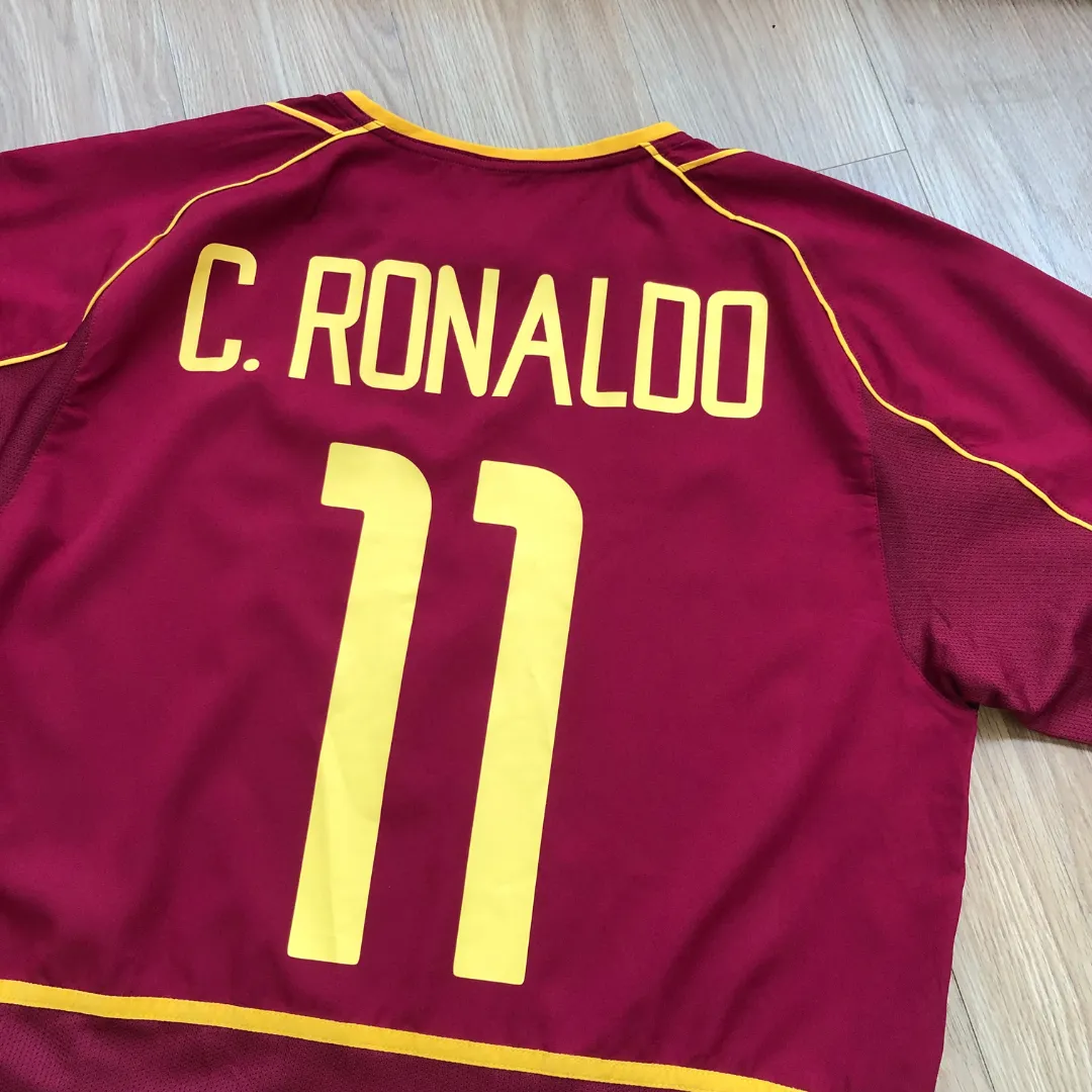 Portugal Ronaldo 11 Original Home Football Shirt 2002/2004 Nike Medium