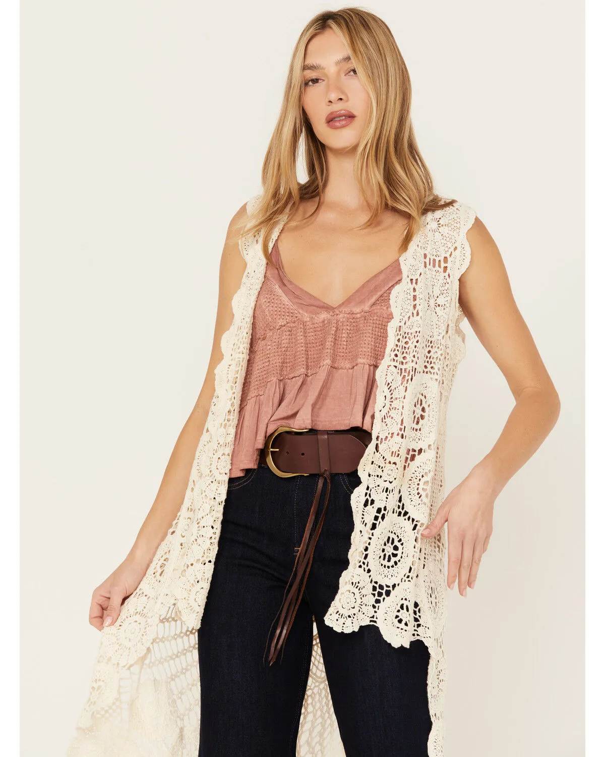 Product Name:  En Creme Floral Crochet High-Low Vest