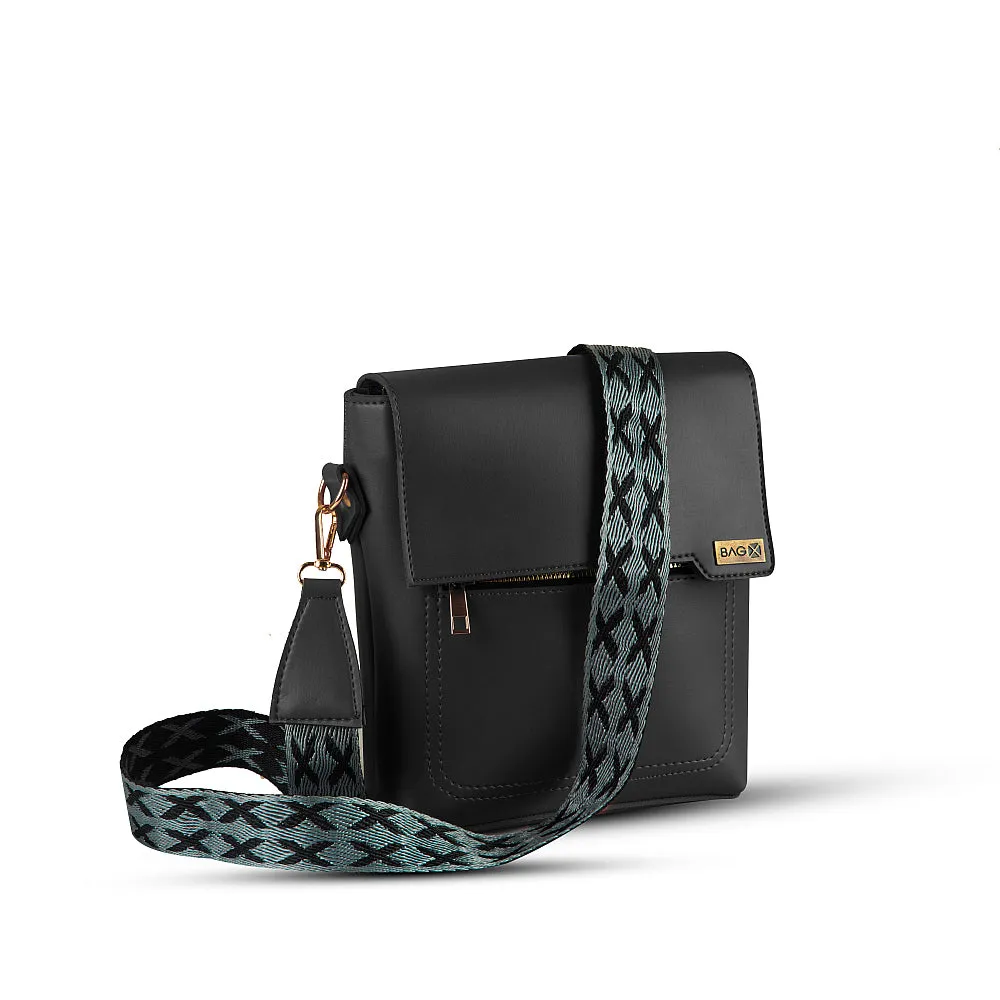 QUEST BLACK SHOULDER BAG