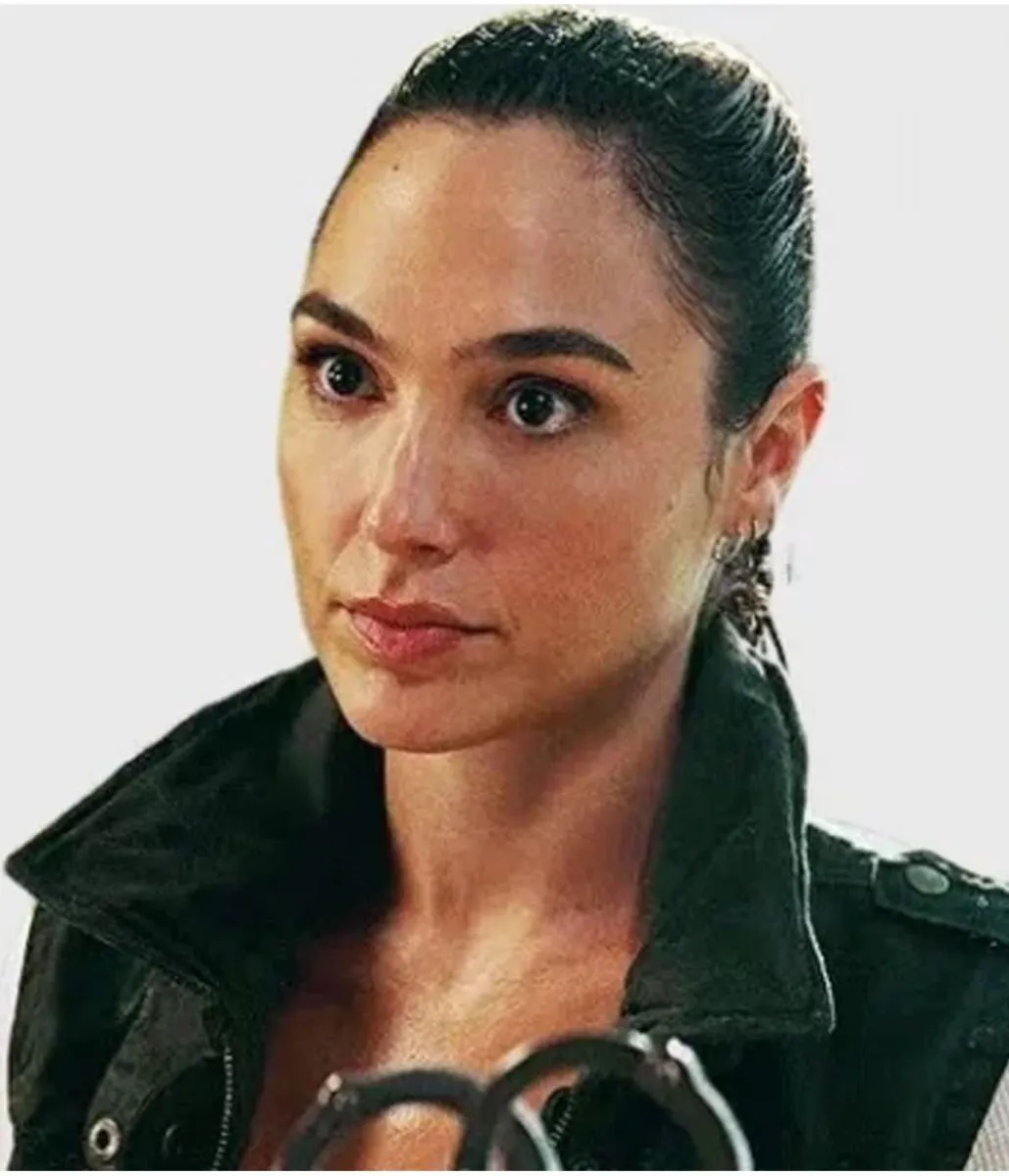 Red Notice Gal Gadot Green Cotton Vest