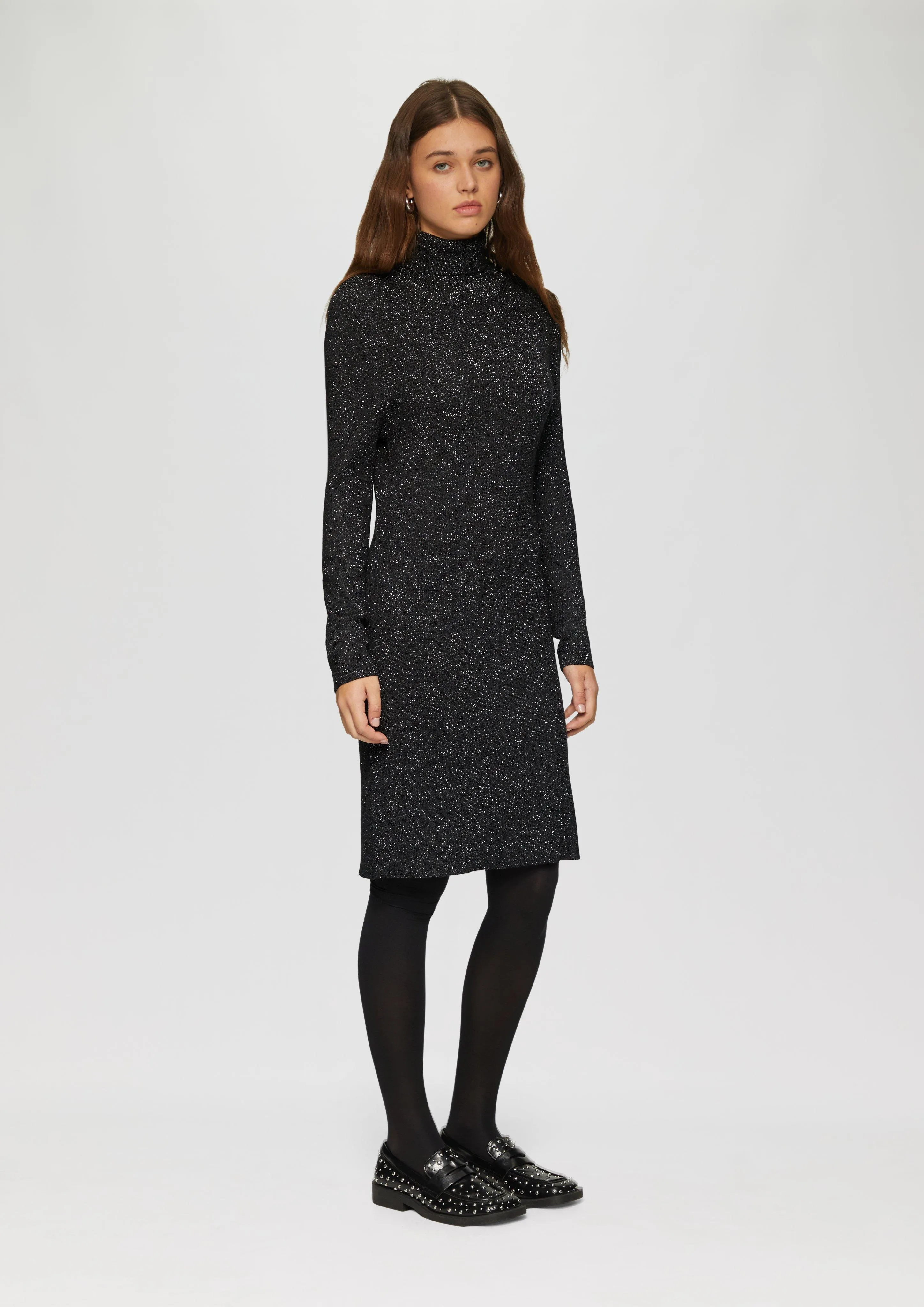 Slim-fitting rib knit dress with a glitter effect