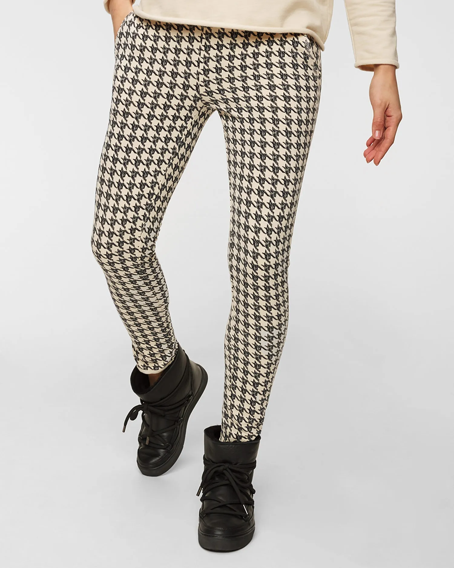 Trousers Juvia Smilla 83019236-879