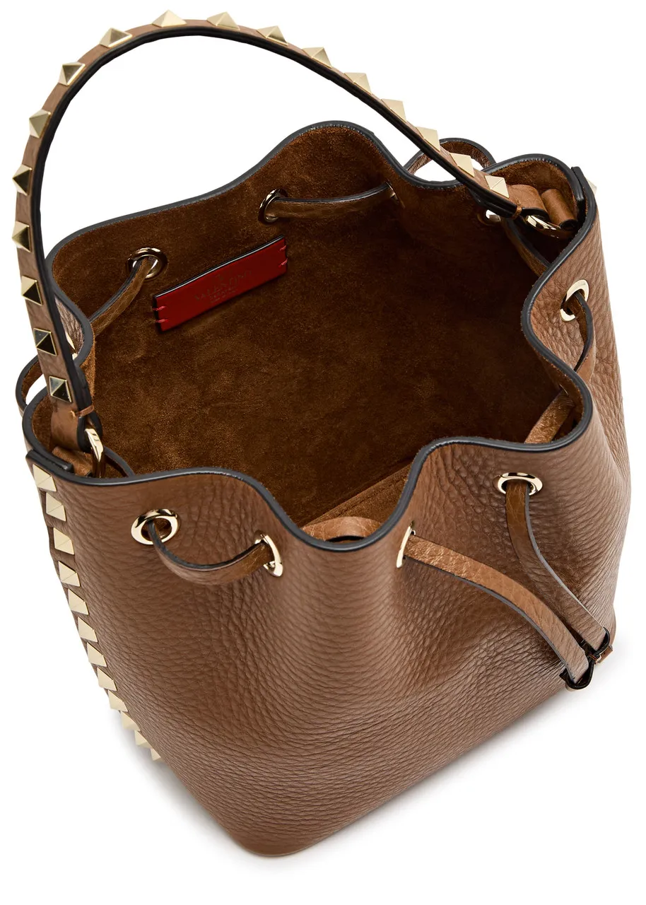 VALENTINO GARAVANI Rockstud grained leather bucket bag -                         -                     -                