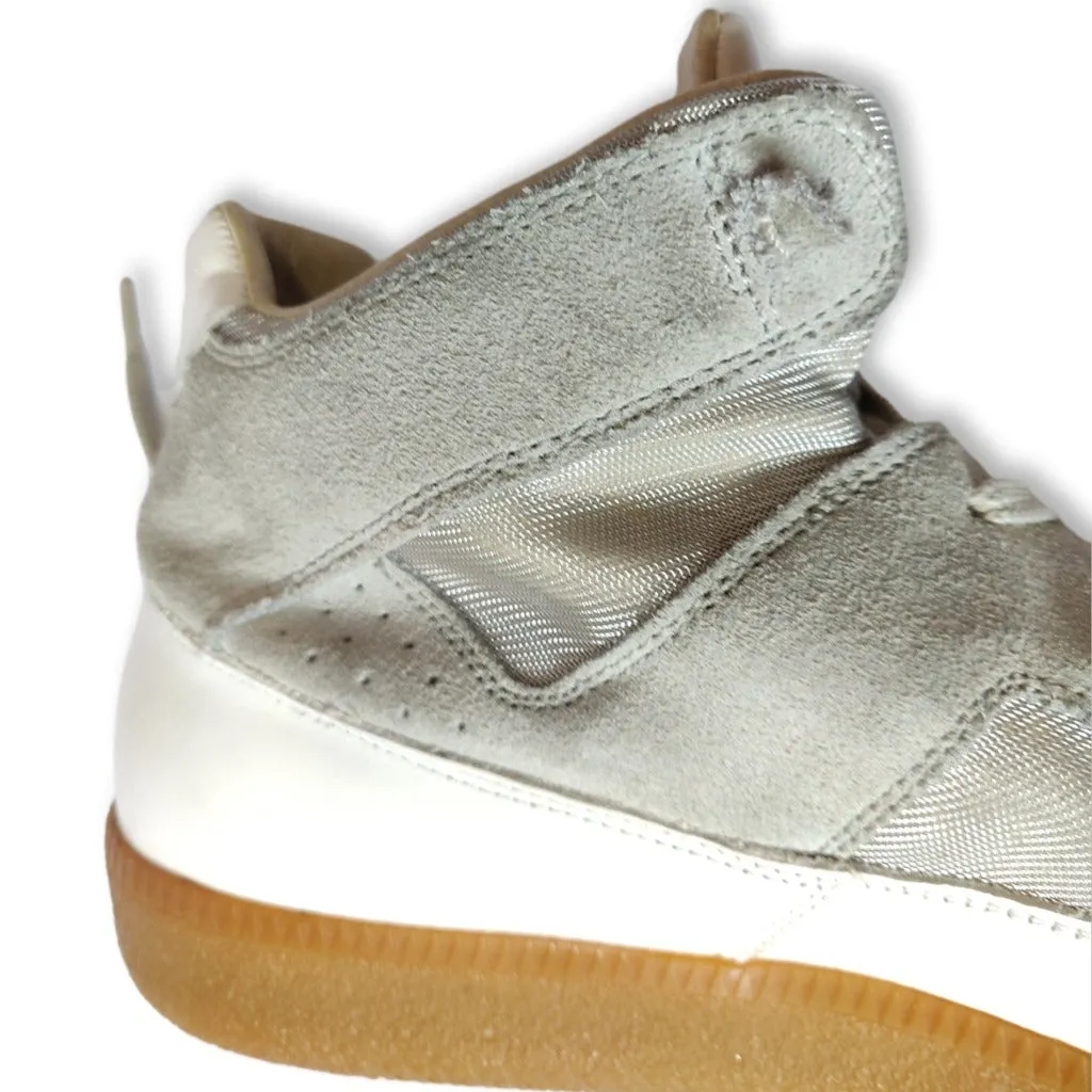 Vintage beige Maison Margiela Line 22 sneakers Made in Italy