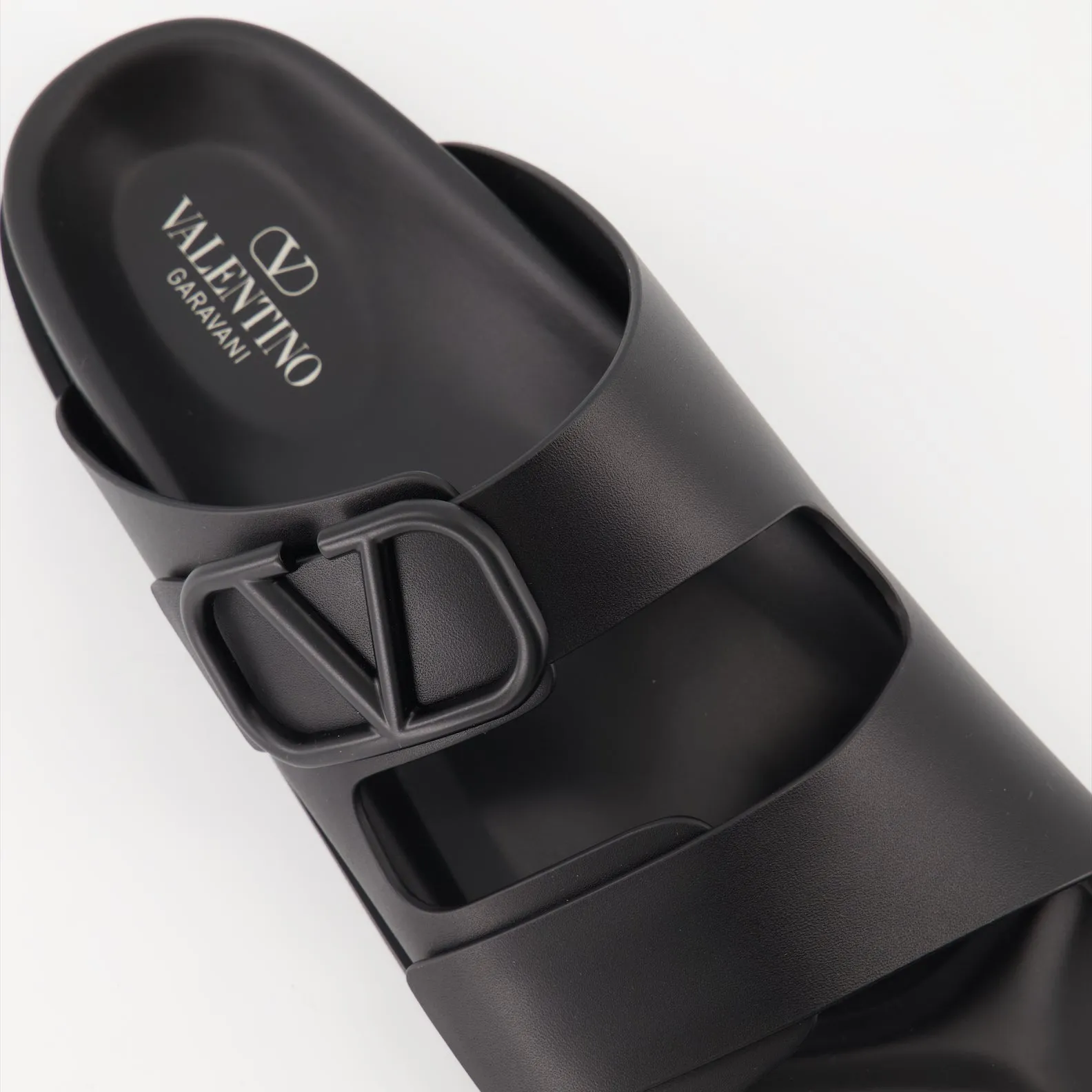 VLogo Black Sandals