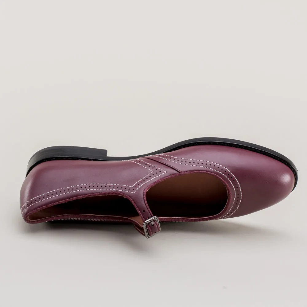 Wednesday Women's Vintage Mary Jane Shoes (Merlot)