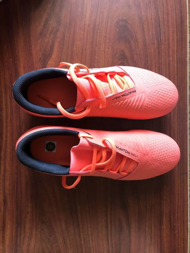 Womens soccer phantom venom cleats